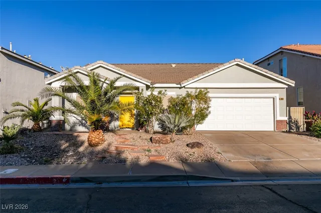 $1,900 | 669 Pacific Cascades Drive, Henderson, NV 89012