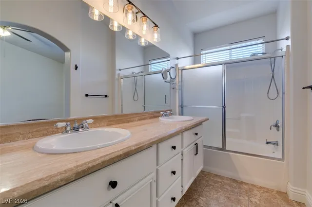 $1,900 | 669 Pacific Cascades Drive, Henderson, NV 89012