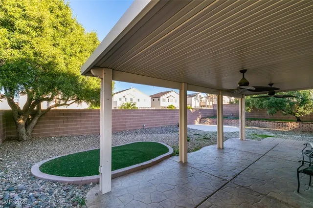 $1,900 | 669 Pacific Cascades Drive, Henderson, NV 89012