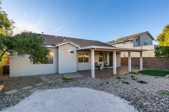 $1,900 | 669 Pacific Cascades Drive, Henderson, NV 89012