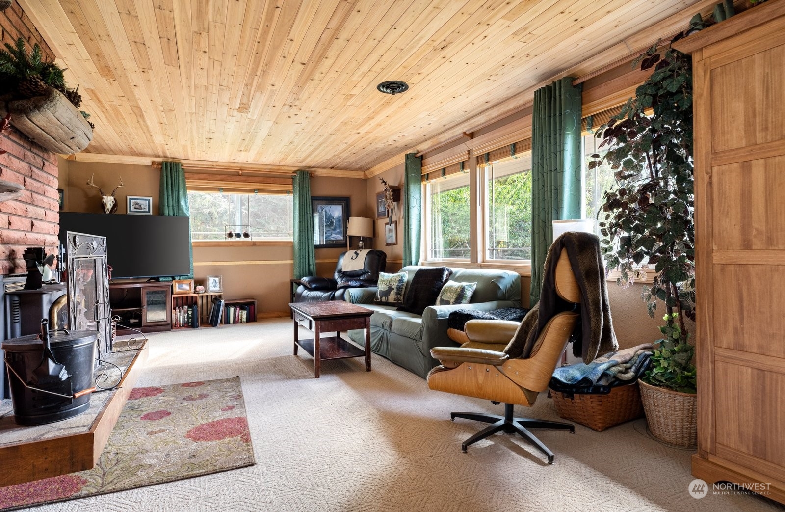 344 Ducken Road Oak Harbor, WA 98277 - Photo 6 of 40 Gallery Image 6