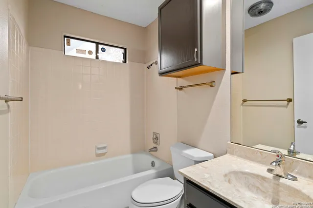 $1,800 | 2314 Wilderness Hill, San Antonio, TX 78231