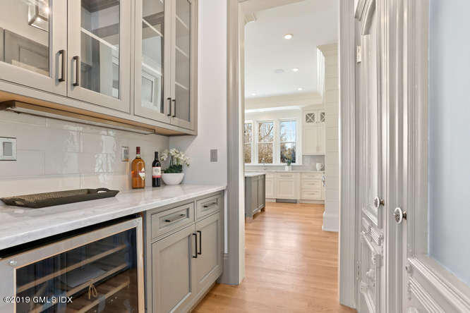 291 Stanwich Road Greenwich, CT 06830 - Photo 7 of 19 BUTLER'S PANTRY