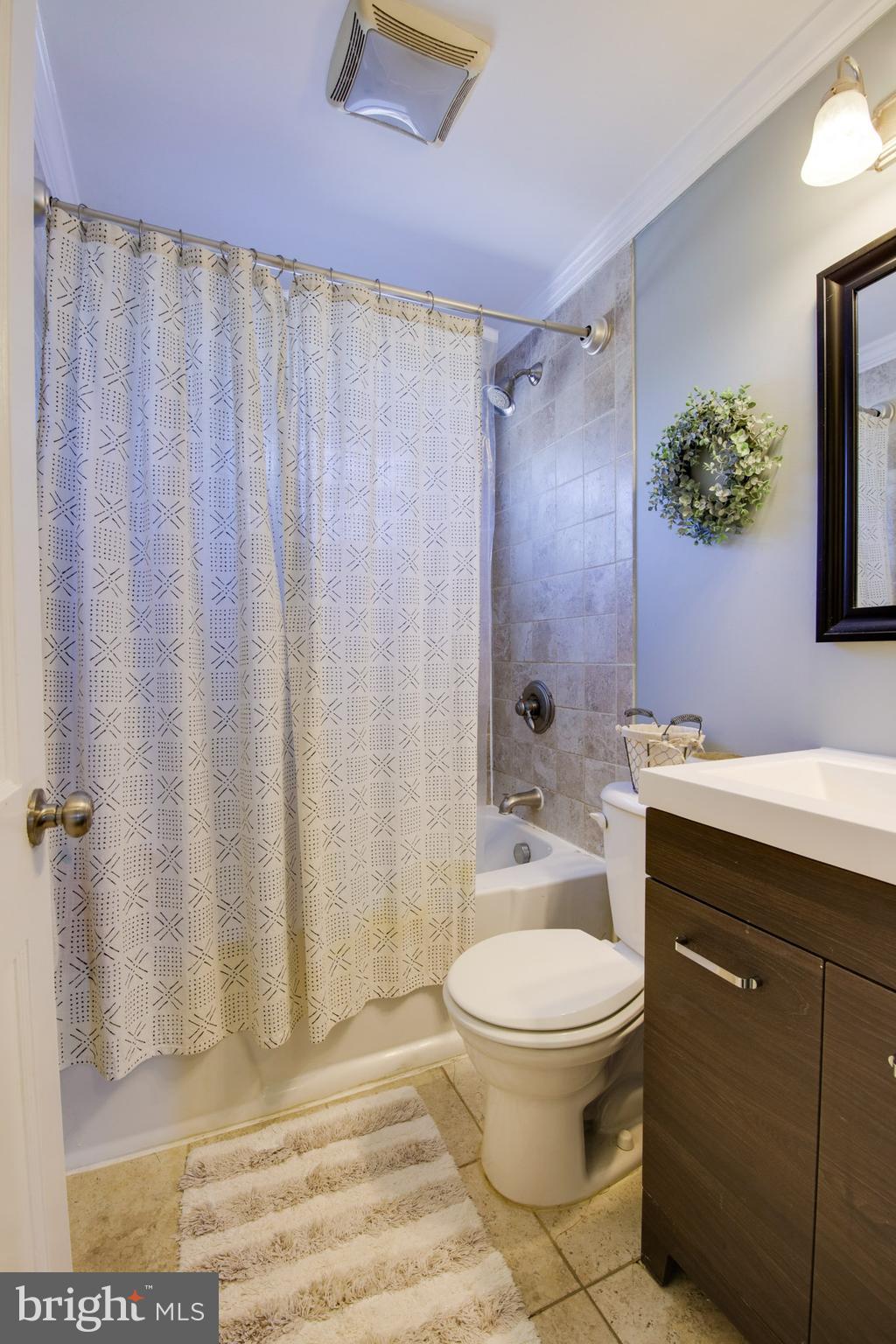 1054 Elm Road Baltimore, MD 21227 - Photo 24 of 35