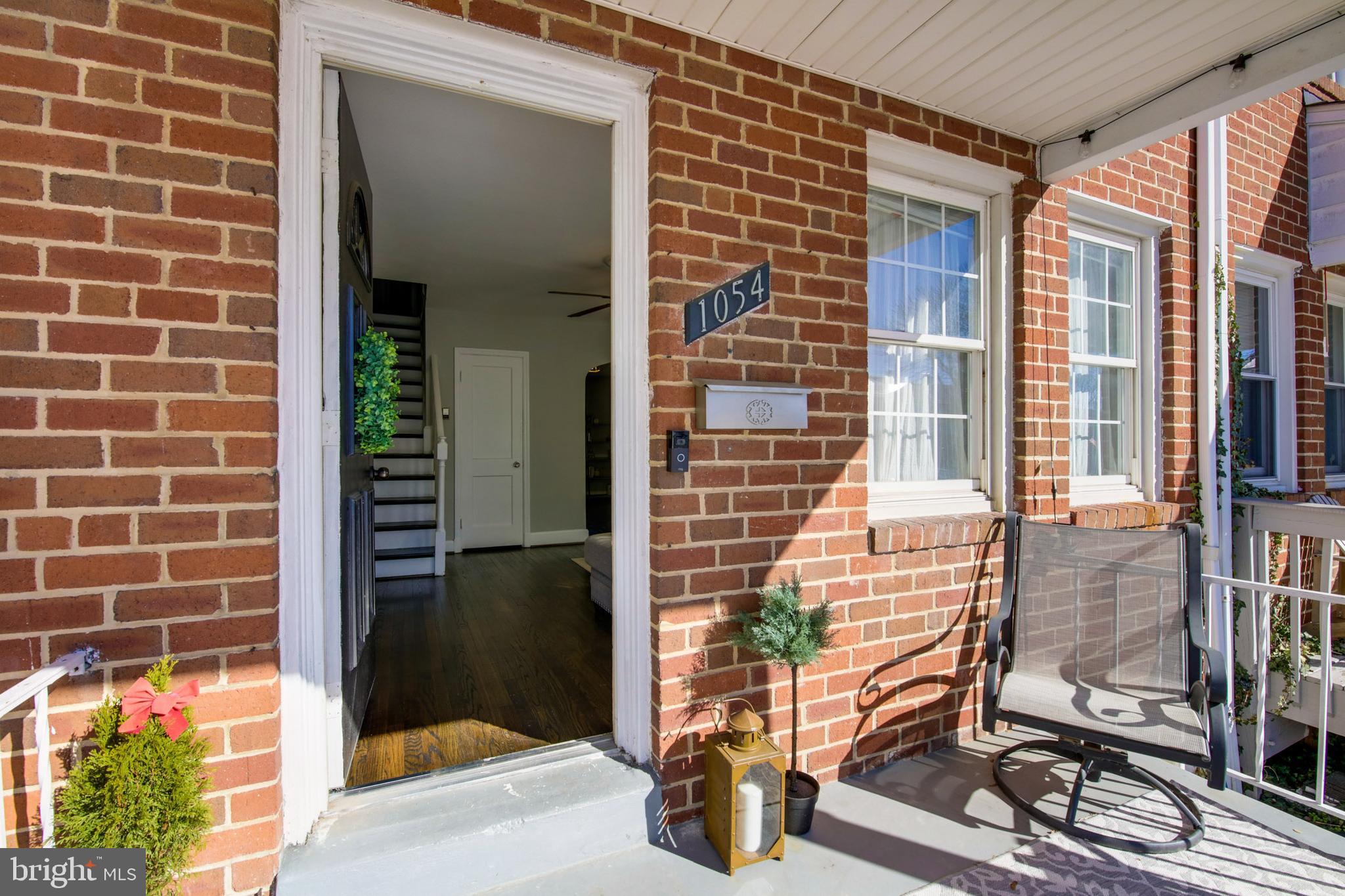 1054 Elm Road Baltimore, MD 21227 - Photo 4 of 35