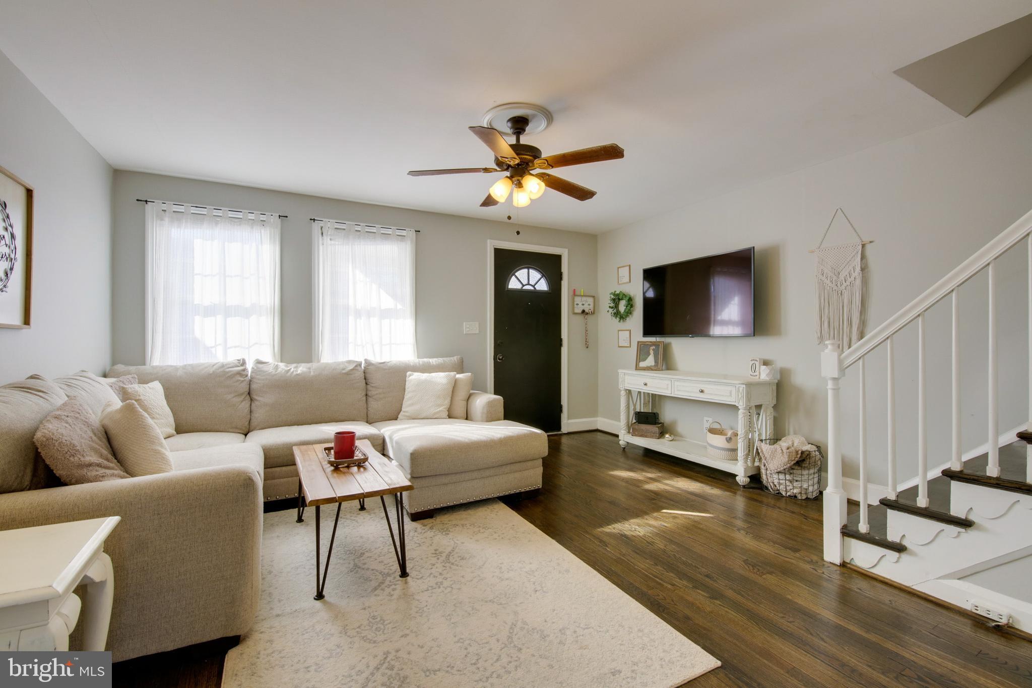 1054 Elm Road Baltimore, MD 21227 - Photo 7 of 35