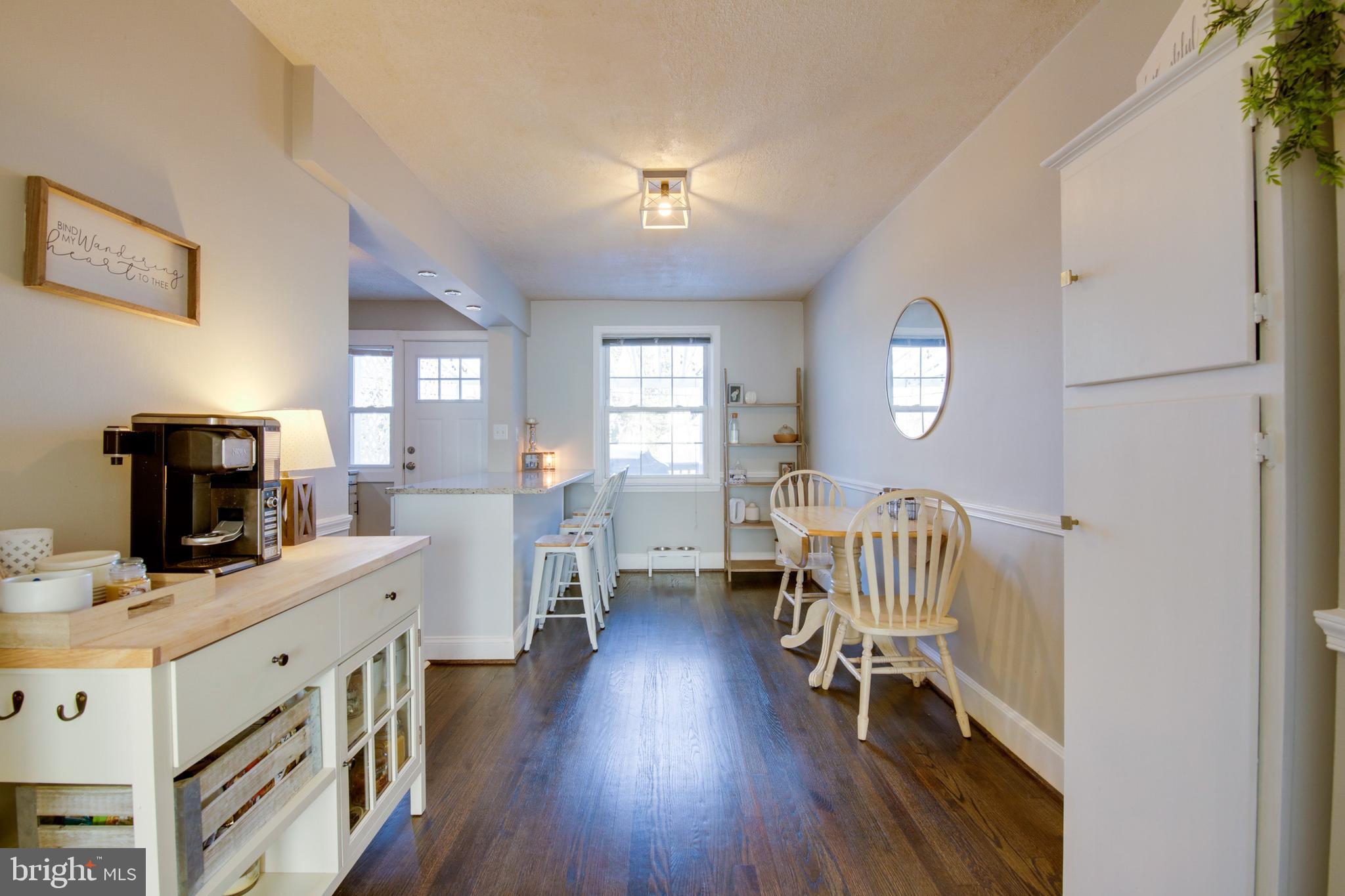1054 Elm Road Baltimore, MD 21227 - Photo 10 of 35