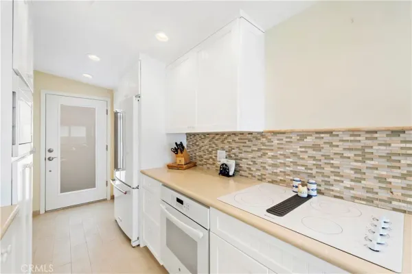 $10,000 | 1051 Gaviota Drive, Laguna Beach, CA 92651