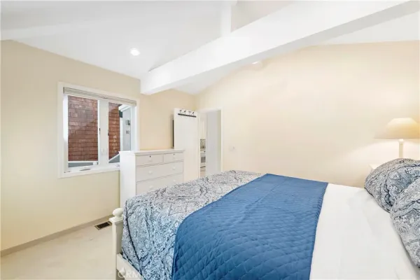 $10,000 | 1051 Gaviota Drive, Laguna Beach, CA 92651