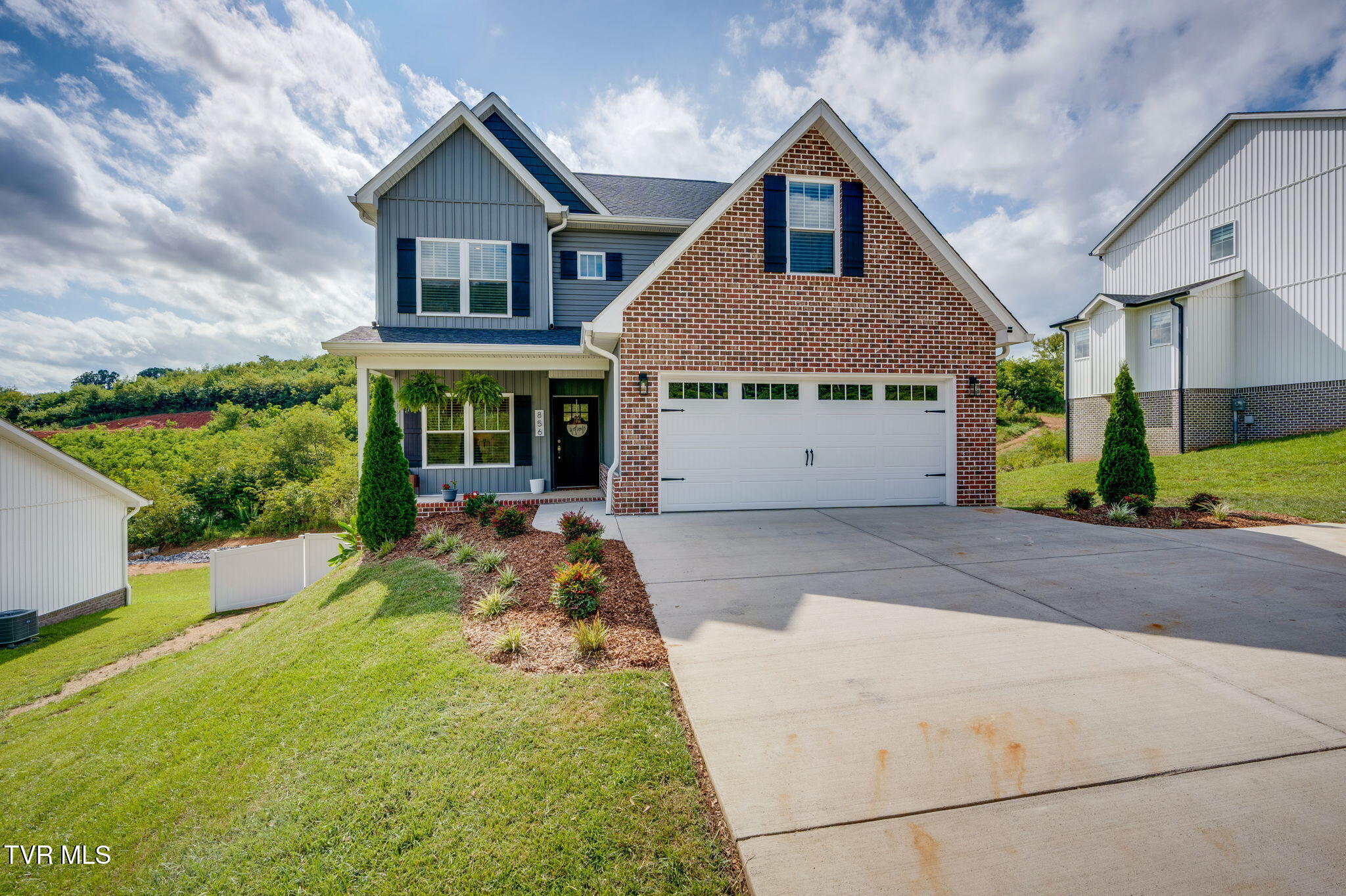 856 Granby Road Kingsport, TN 37660 - Photo 1 of 42 001 (12)