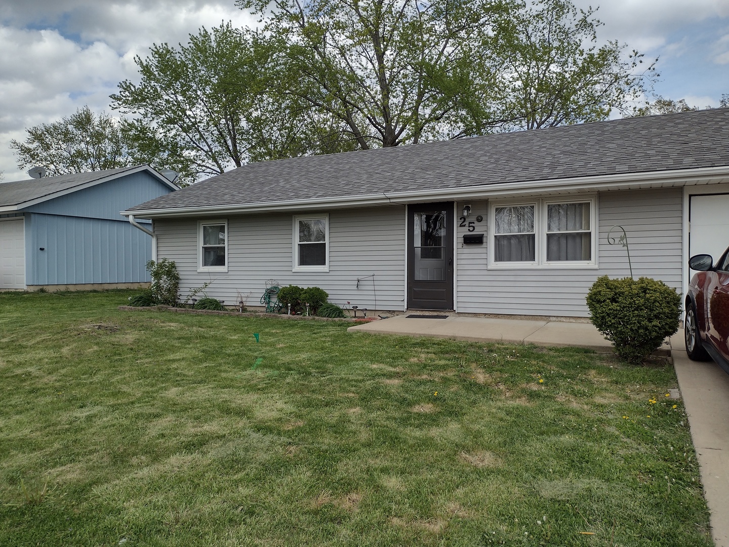 25 South Oltendorf Road Streamwood, IL 60107 - Photo 1 of 41