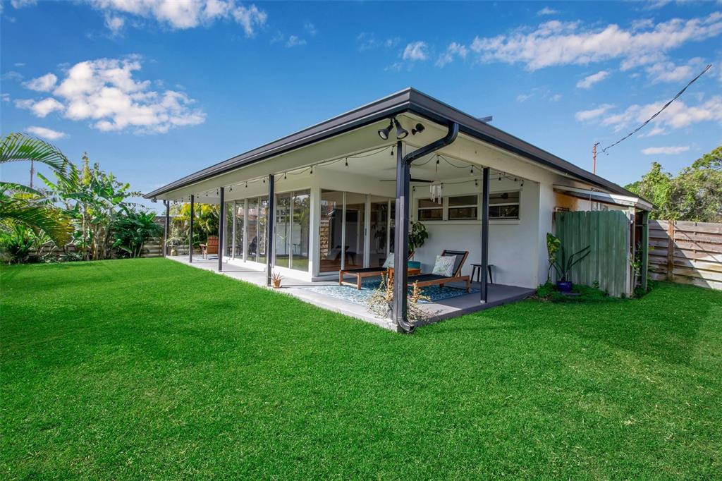 1471 Southland Road Venice, FL 34293 - Photo 7 of 90