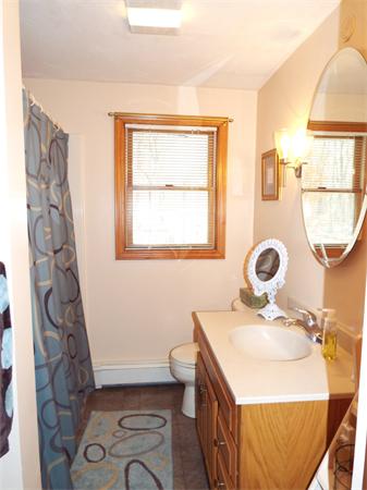 59 Southgate Road Franklin, MA 02038 - Photo 4 of 25 Gallery Image 4