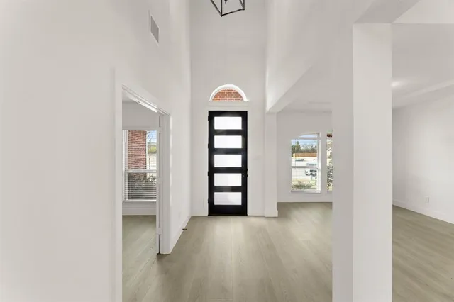 $703,733 | 804 South Hidden Lks Drive, DeSoto, TX 75115