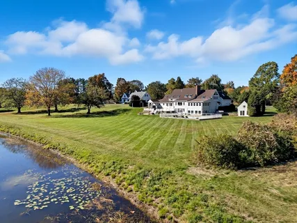 $2,200,000 | 6 Lynbrook Road, Southborough, MA 01772
