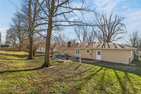 $249,900 | 501 Pheasant Street, Harrisonville, MO 64701