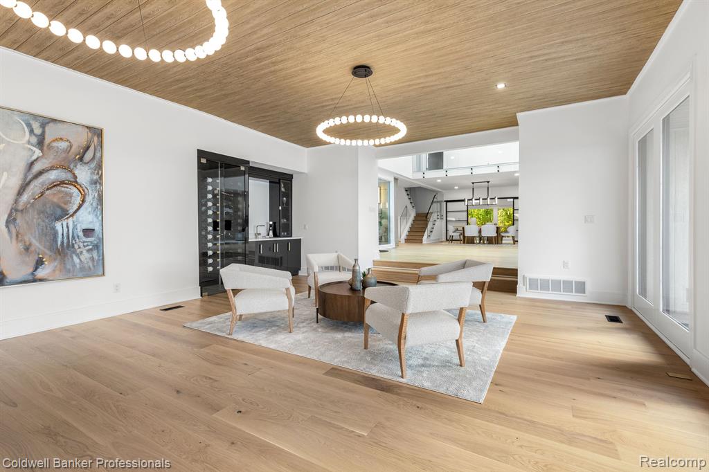5280 Inkster Road Bloomfield Hills, MI 48302 - Photo 16 of 60