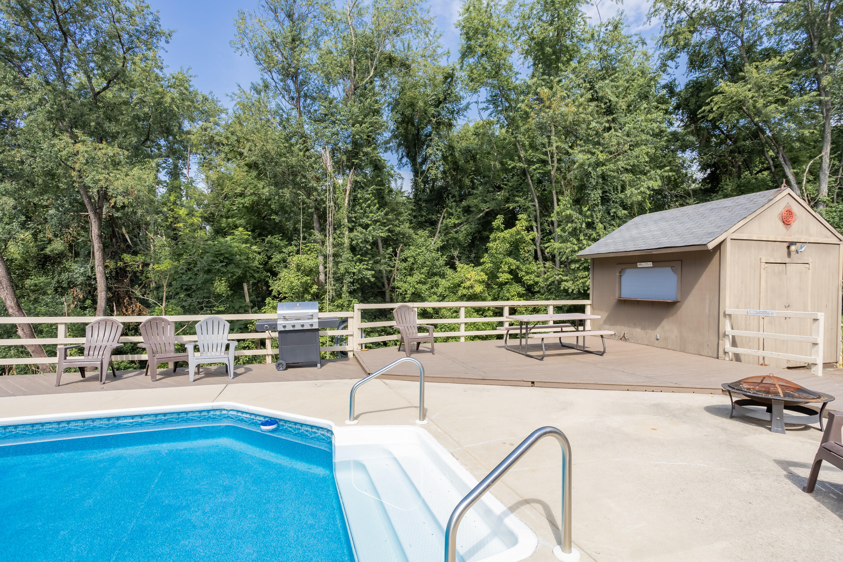 727 Mason Road Vinton, VA 24179 - Photo 40 of 44 Pool