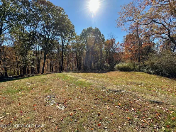 $2,000 | 220 Sage Lane, East Stroudsburg, PA 18301