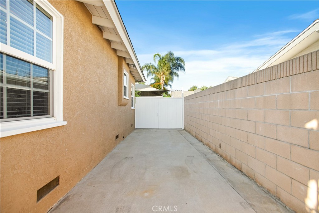 9253 Rose Street Bellflower, CA 90706 - Photo 24 of 36