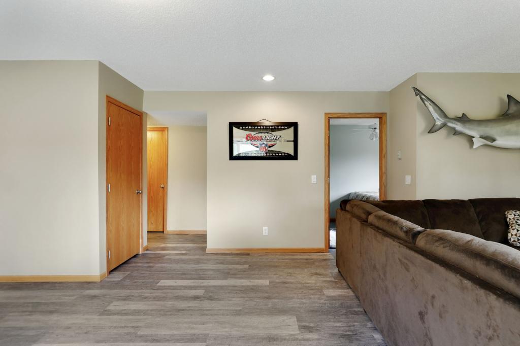 595 Flora Square Prescott, WI 54021 - Photo 5 of 34 Gallery Image 5