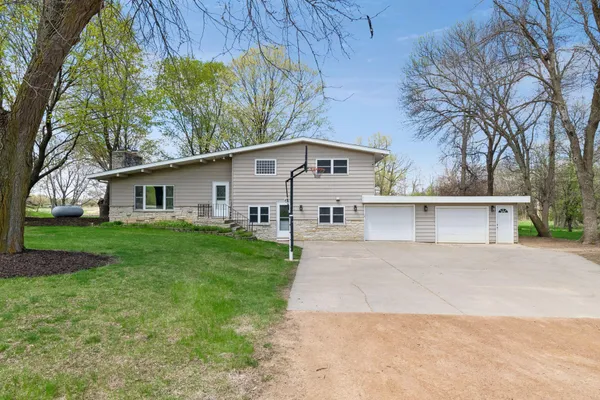 $499,900 | 15710 Highway 5, Norwood Young America, MN 55368