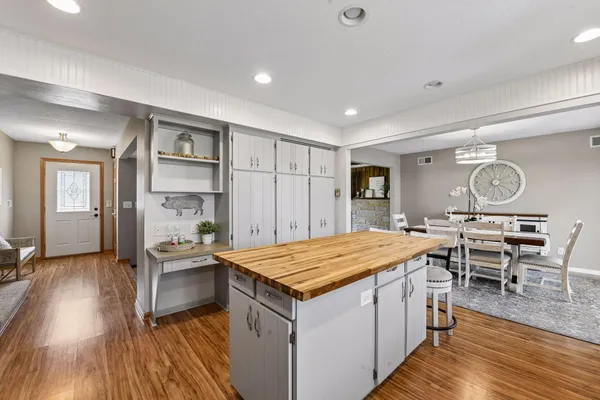$499,900 | 15710 Highway 5, Norwood Young America, MN 55368