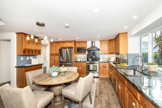 $2,980,000 | 290 Billingsgate Lane, Foster City, CA 94404