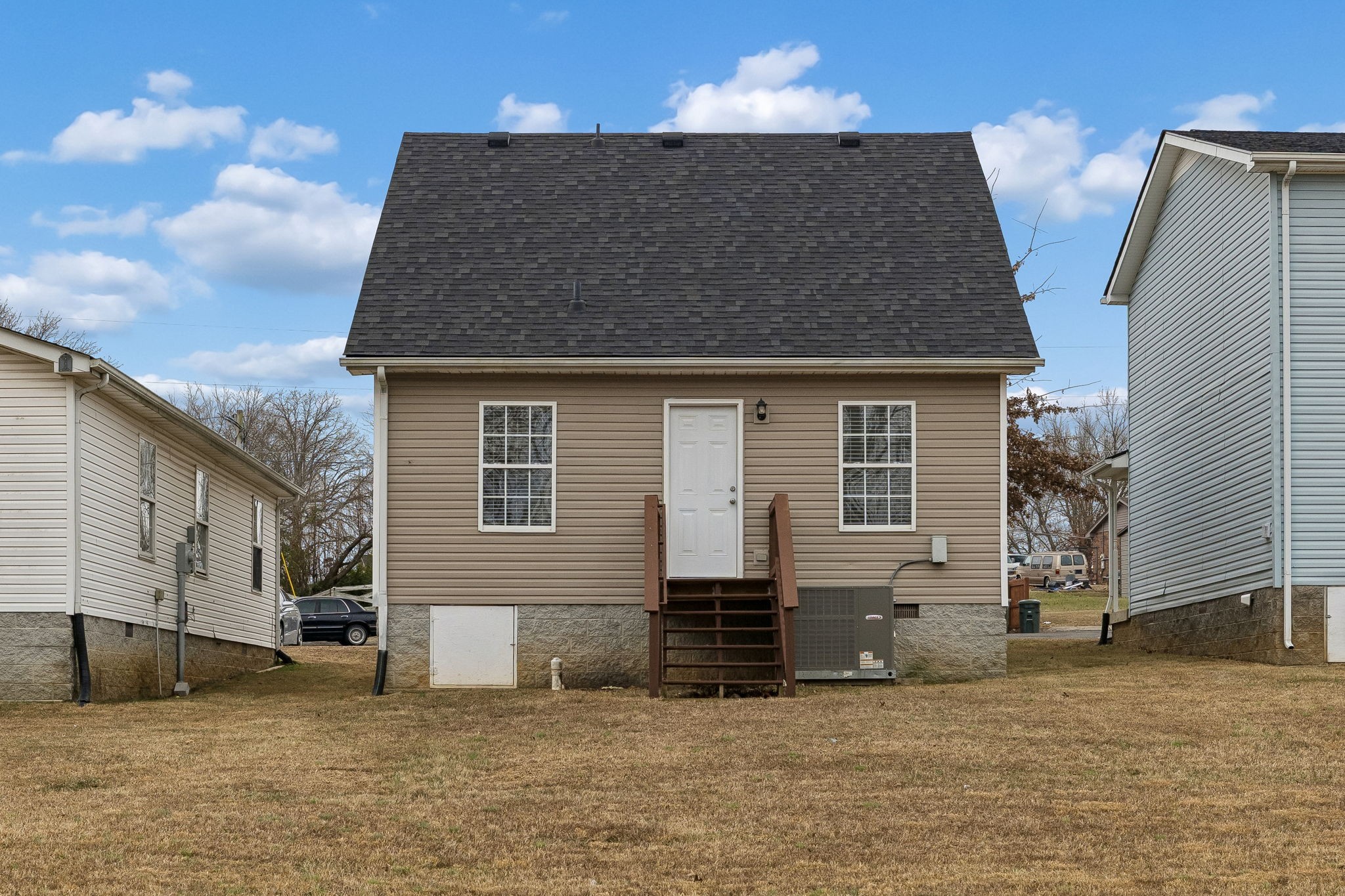 2607 Landrum Court, Unit 15 Springfield, TN 37172 - Photo 33 of 38 a backyard of a house