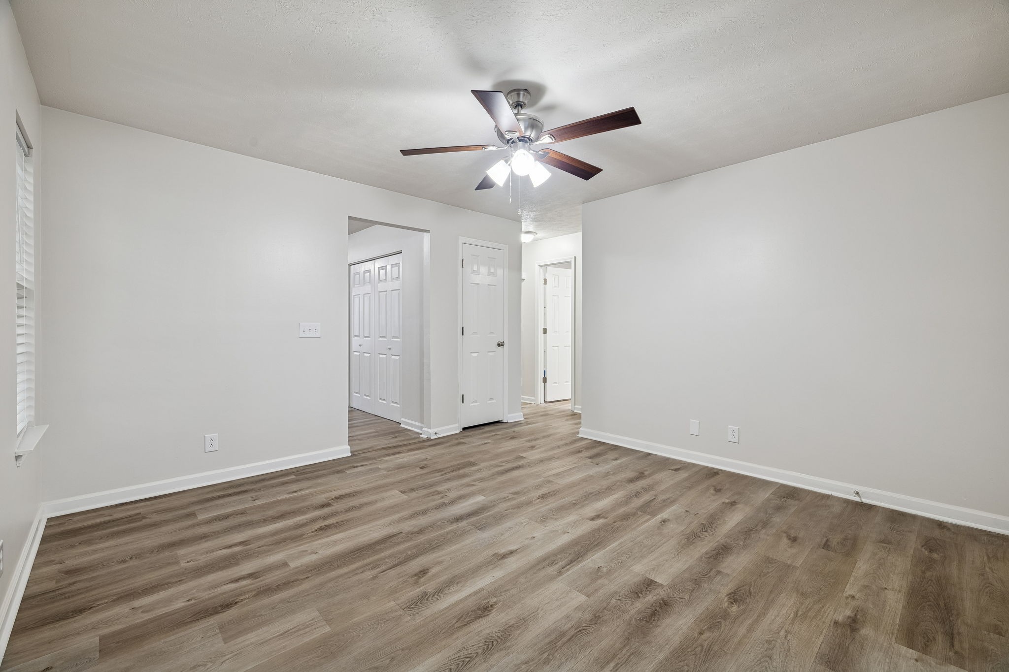 2607 Landrum Court, Unit 15 Springfield, TN 37172 - Photo 9 of 38 wooden floor in an empty room