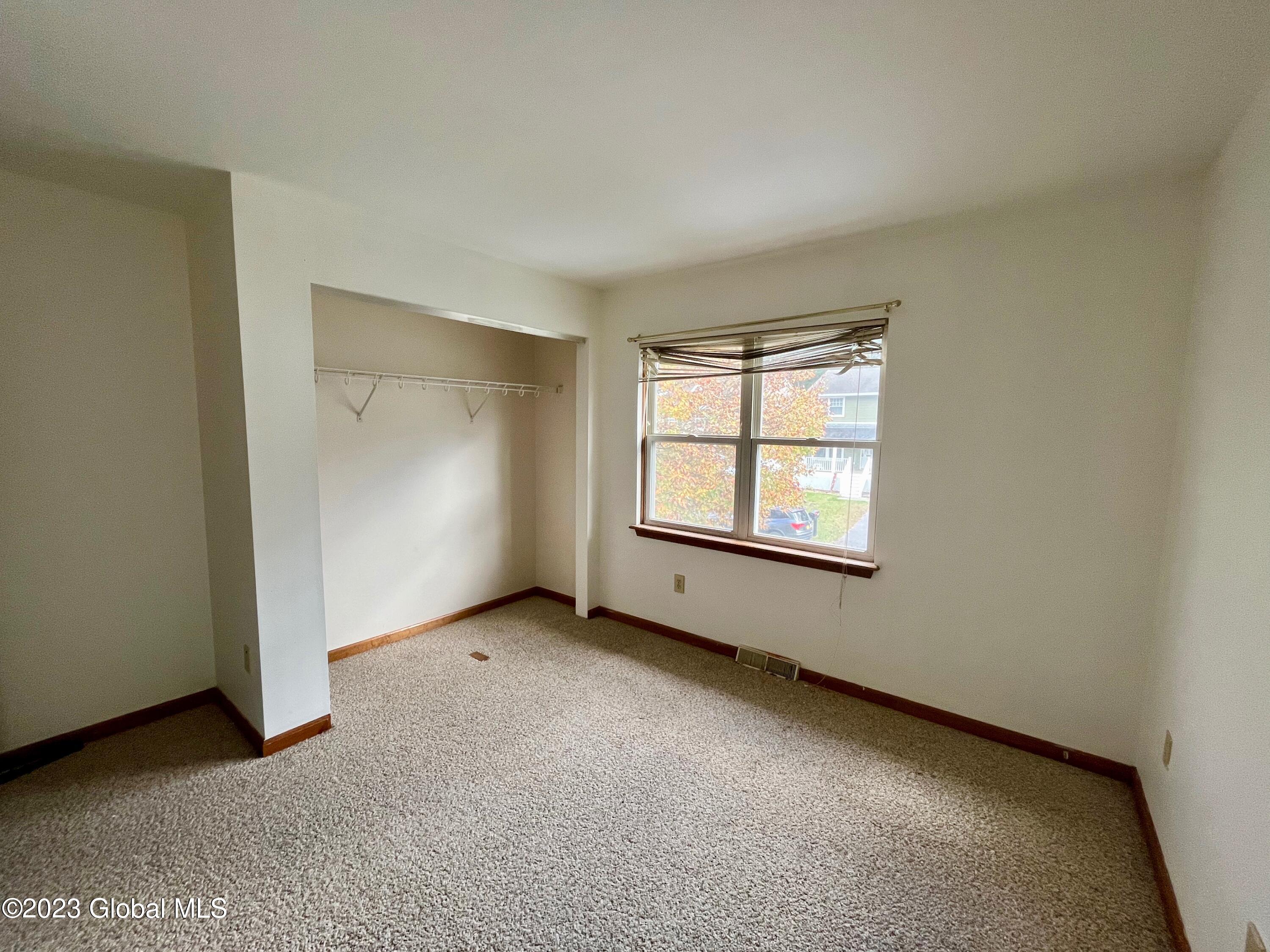 425 Chadwick Road Schenectady, NY 12304 - Photo 10 of 20 IMG_1644