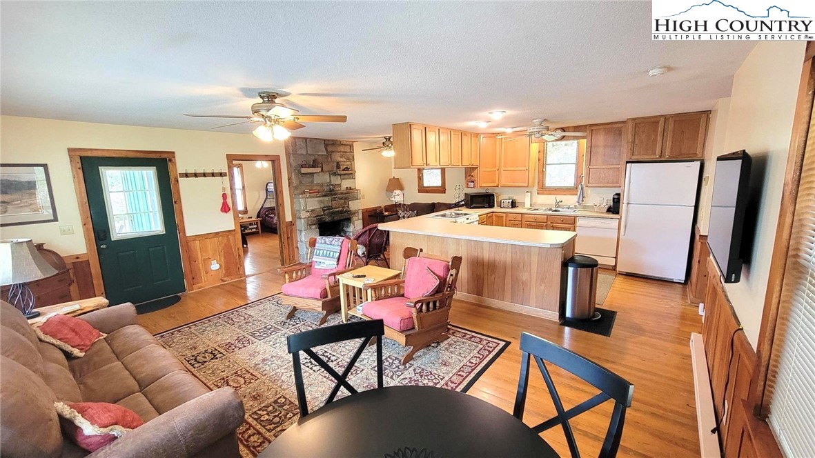 156 Azalea Hill Boone, NC 28607 - Photo 3 of 16