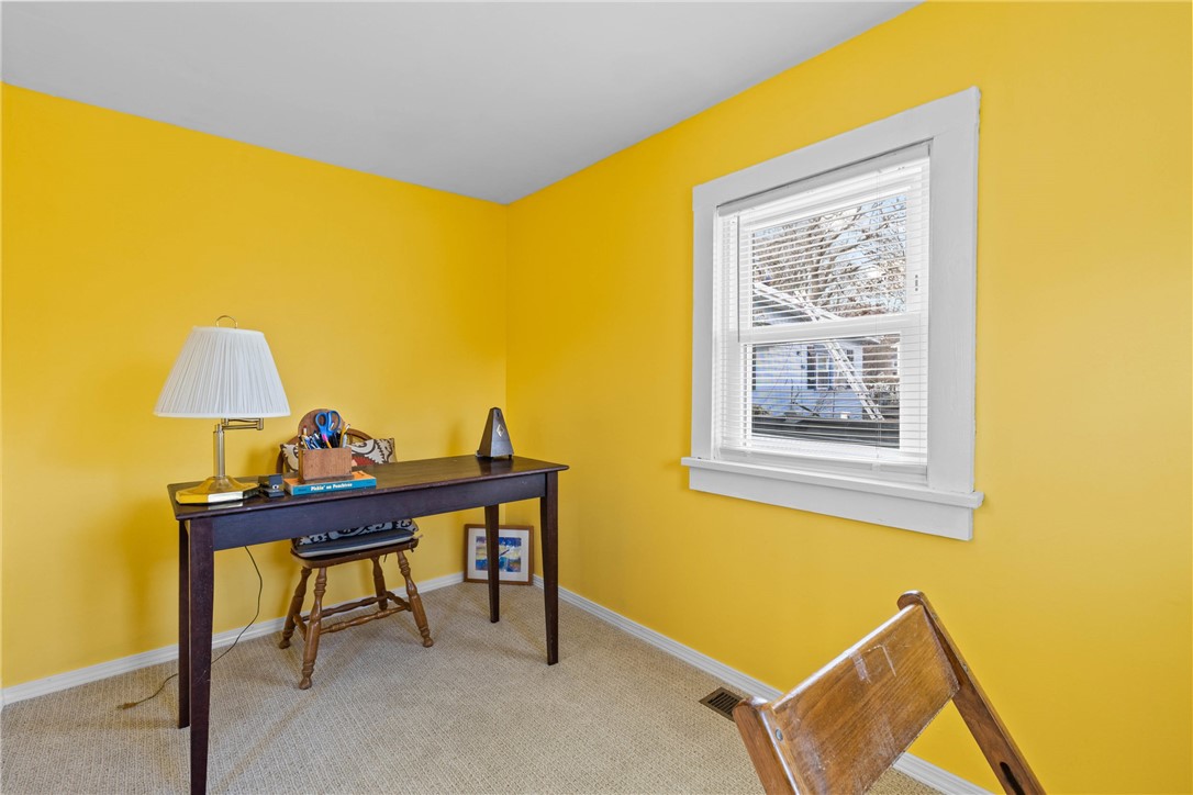 191 Pinehill Drive Irondequoit, NY 14622 - Photo 13 of 21