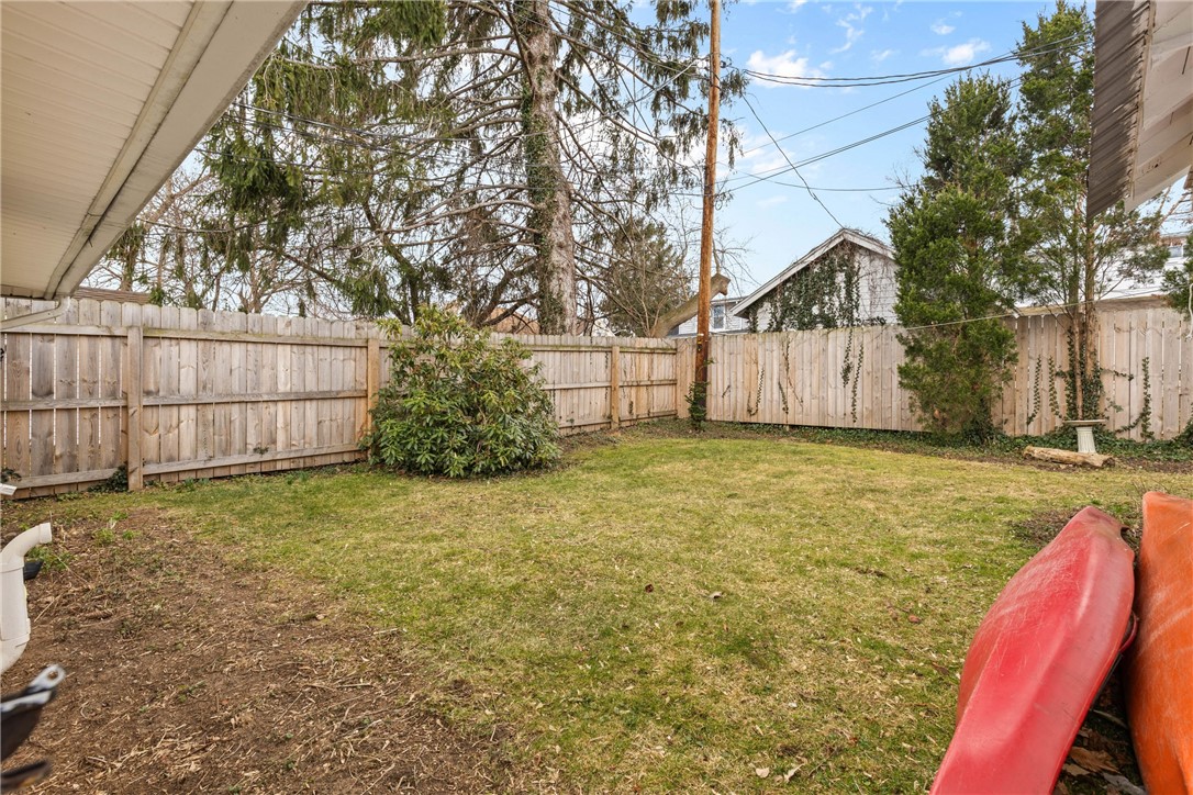 191 Pinehill Drive Irondequoit, NY 14622 - Photo 18 of 21