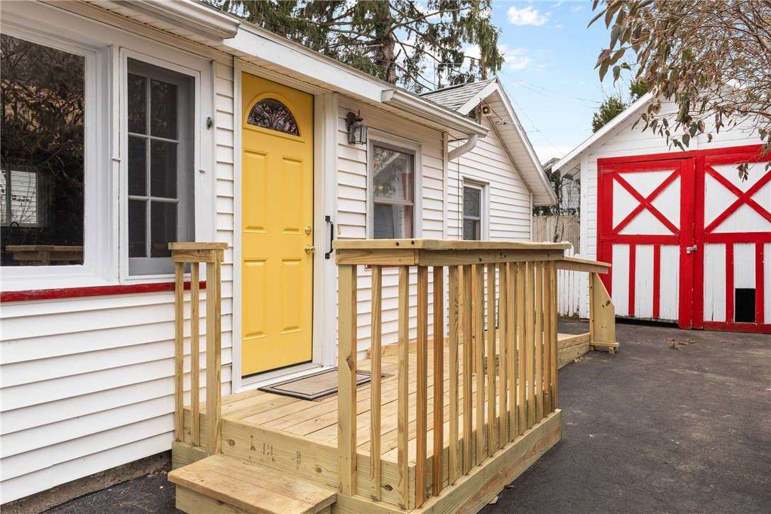 191 Pinehill Drive Irondequoit, NY 14622 - Photo 2 of 21