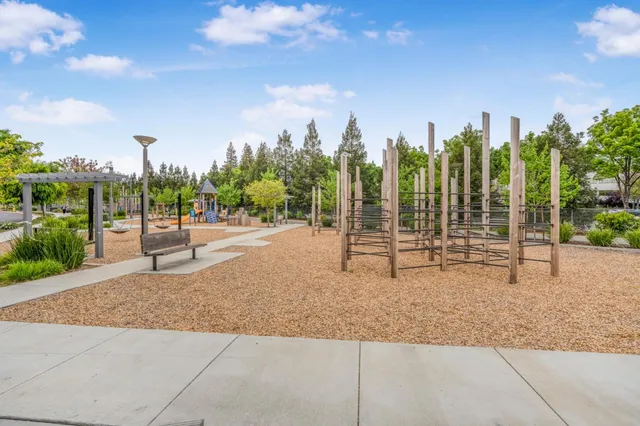 $1,198,000 | 6823 Vector Court, San Jose, CA 95119