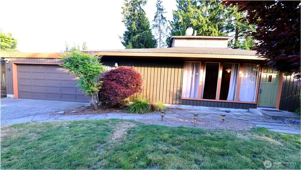 $669,999 | 2228 Merchant Way, Everett, WA 98208