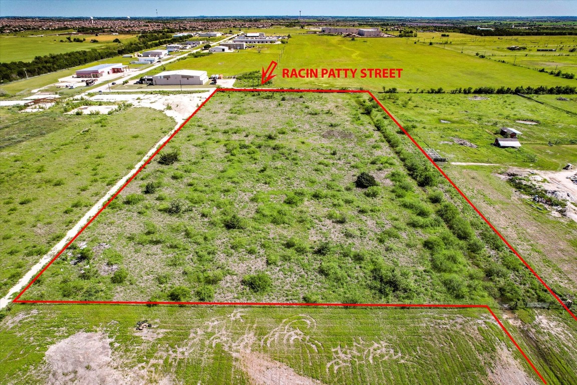 13614 Old Highway 20 Manor, TX 78653 - Photo 7 of 8 a view of an outdoor space