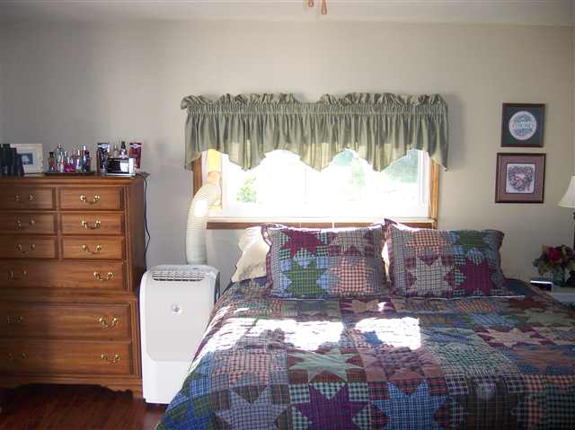 8300 Duquette Road Melvin, MI 48454 - Photo 6 of 15 31012391-6.JPG