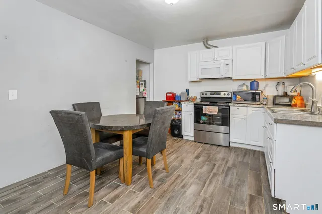 $825,000 | 18 Grandview Avenue, Danbury, CT 06810