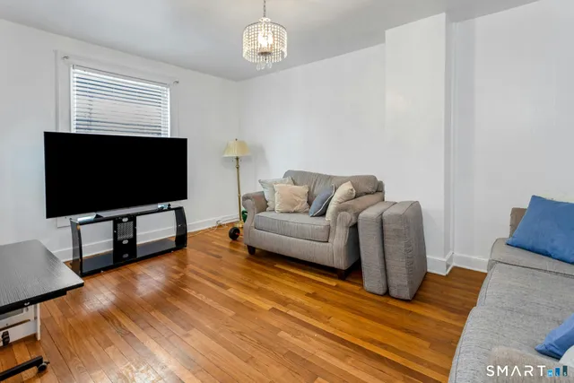 $825,000 | 18 Grandview Avenue, Danbury, CT 06810