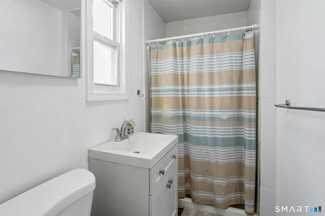 $825,000 | 18 Grandview Avenue, Danbury, CT 06810