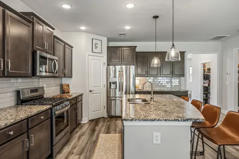 $669,900 | 321 Union Dr Mount, Mount Juliet, TN 37122