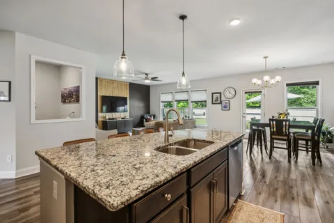 $669,900 | 321 Union Dr Mount, Mount Juliet, TN 37122