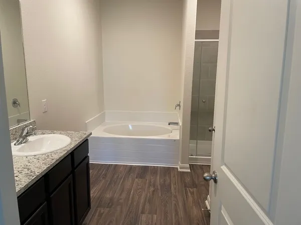 $1,995 | 18741 Speculator Lane, Elgin, TX 78621