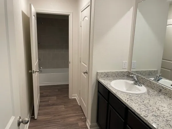 $1,995 | 18741 Speculator Lane, Elgin, TX 78621