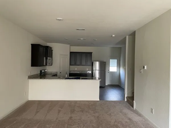 $1,995 | 18741 Speculator Lane, Elgin, TX 78621