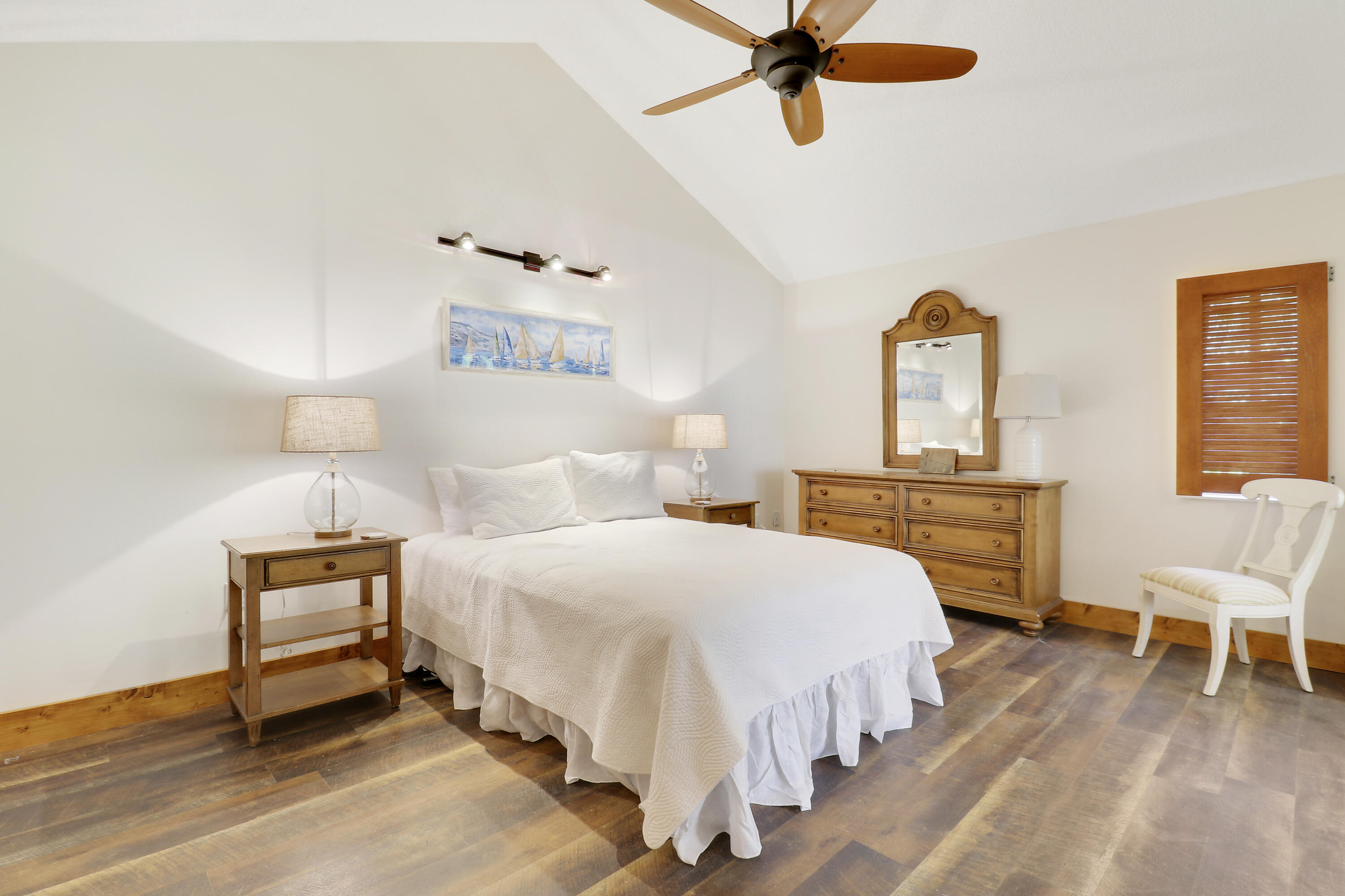 109 Seashore Drive Jupiter, FL 33477 - Photo 16 of 46 Master Suite