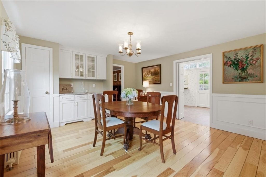 75 High Rock Street Needham, MA 02492 - Photo 4 of 31