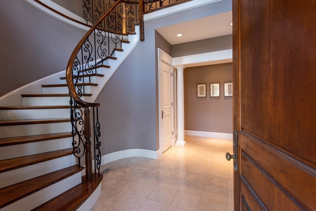 3 Westover Drive Lynnfield, MA 01940 - Photo 4 of 42